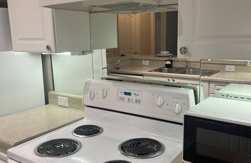 Peachtree City Apartment | Spacious 1 Bedroom Retreat. The perfect bled of when Luxury meets Comfort.