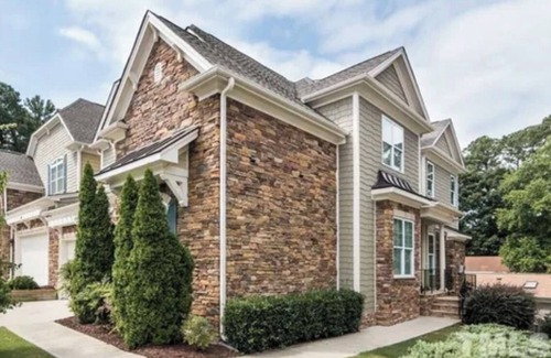 Apex Apartment | Spacious 1-bedroom apartment in lovely Apex with theater room