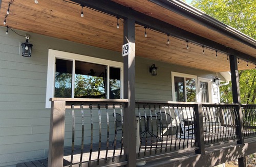 Branson Cottage | Spacious 1 bedroom Lake front property