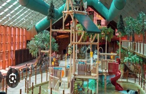 Gatlinburg Resort | Spacious 1-bedroom resort with fitness room, WiFi in beautiful Gatlinburg Unit 1