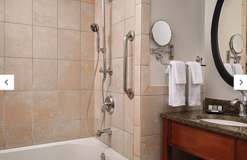 North Scottsdale Resort | Spacious 1-bedroom resort with AC, Wi-Fi, Pool in charming Scottsdale, Sleeps 4