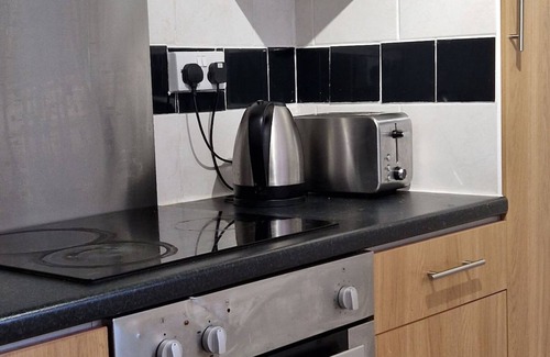 Lincoln Apartment | Spacious 1 Br Lincoln City Centre & Amenities, free Parking