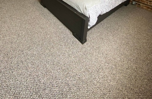 Wagener Apartment | Spacious 10' ceilings and still cozy apt!