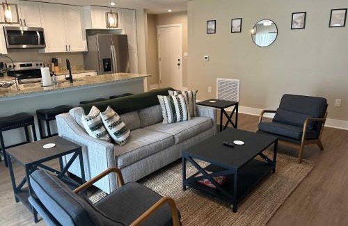 Williamsburg House | Spacious 10BR 10BA Combined Condos in Traverse City