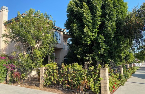 Monterey Park House | Spacious 11-bedroom house with AC, WiFi in enchanting Monterey Park