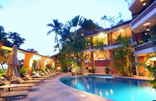 Romantic Zone Ski Chalet | Spacious 15-Bedroom Villa with Stunning Bay Views