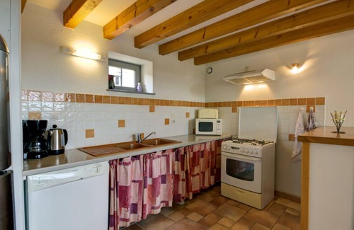 Lure Cottage | Spacious 15-Person Retreat with Garden, Terraces & Modern Amenities in Scenic French Countryside