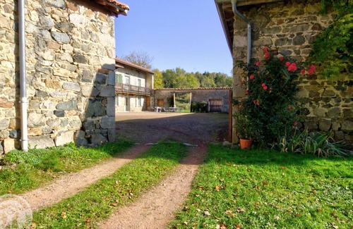 Lure Cottage | Spacious 15-Person Retreat with Garden, Terraces & Modern Amenities in Scenic French Countryside