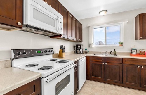 Mount Clemens Apartment | Spacious 1BR Apt On The River