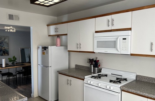 Windsor Square Apartment | Spacious 2 Bed 2 Bath Apartment