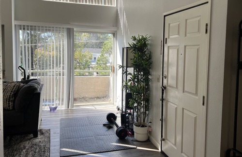 Windsor Square Apartment | Spacious 2 Bed 2 Bath Apartment