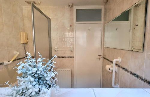 Highlands House | Spacious 2 Bed Bungalow