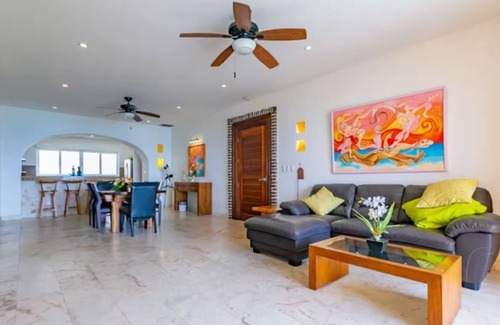 Salinas Condo | Spacious 2-bed condo with Stunning Sea Views - Isla Mujeres