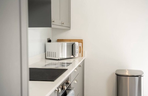 Hoylake Condo | Spacious 2 bed flat Near Royal Liverpool Golf Club