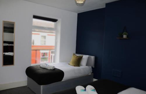 Warrington House | Spacious 2 Bed House in Warrington by Eason Stays Ideal for Weekend Getaways & Business Travellers!