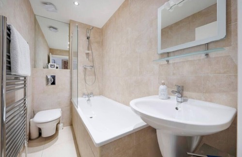 Vincent Square Apartment | Spacious 2 bed in Pimlico