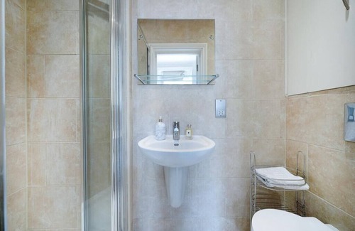 Vincent Square Apartment | Spacious 2 bed in Pimlico