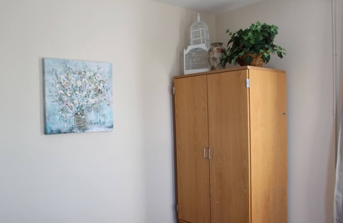 Roselawn Finance Apartment | Spacious 2 Bedroom Apartment w/ Off-Street Parking