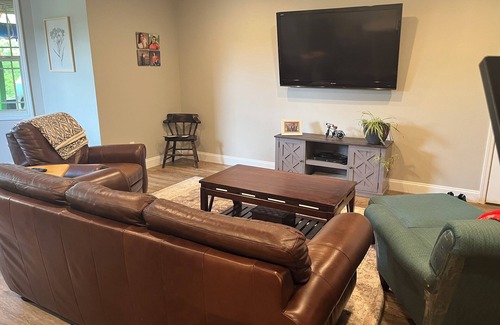 Anderson Apartment | Spacious 2-bedroom apartment near Clemson University and Lake Hartwell.