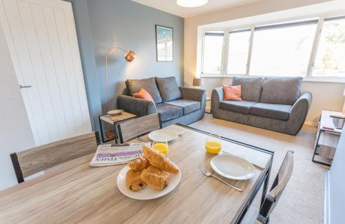 Iffley Apartment | Spacious 2 Bedroom Apartment in Oxford, Near Hospitals & University Parks