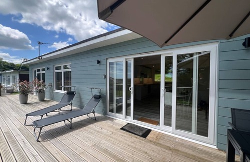 Dartmouth Apartment | Spacious 2-bedroom chalet with amazing sundeck