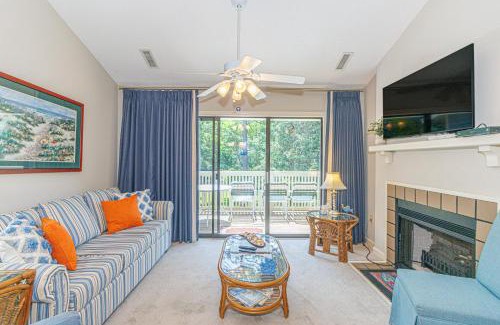Arcadian Shores House | Spacious 2 Bedroom Condo- Vaulted Ceilings and Fireplace- St James Park 12-E