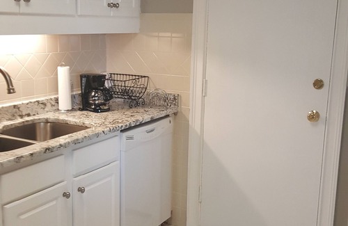 Peachtree Center Apartment | Spacious 2-Bedroom Elegant Condo in Downtown Atlanta with Free Parking- 1208