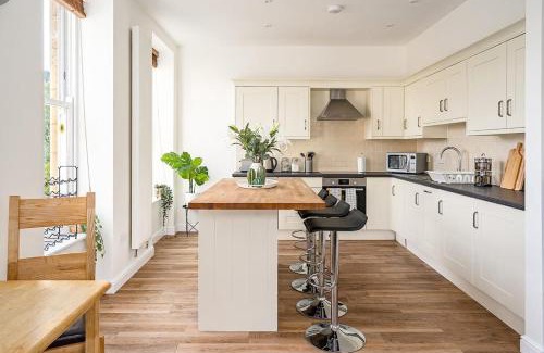 Monkton Combe House | Spacious 2 Bedroom House With Stunning Views