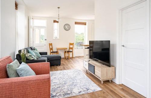 Monkton Combe House | Spacious 2 Bedroom House With Stunning Views