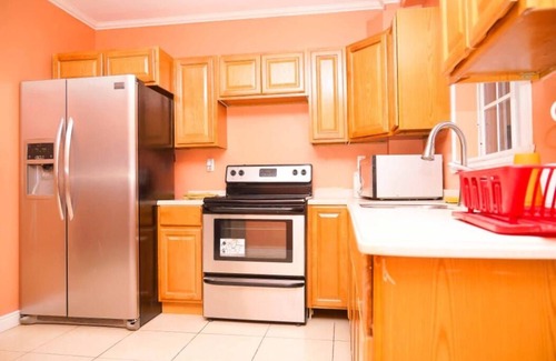 Eden Gardens Apartment | Spacious 2 Bedroom Kensington Cresent New Kgn