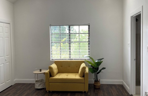 Bodden Town Apartment | Spacious 2-bedroom apartment in Bodden Town with WiFi and AC