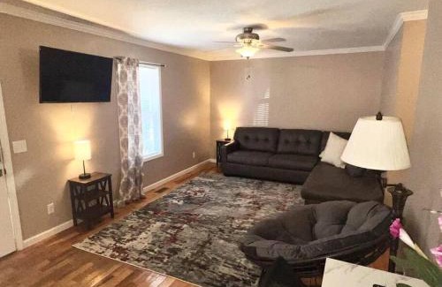 Guntersville Apartment | Spacious 2 Bedroom Townhouse