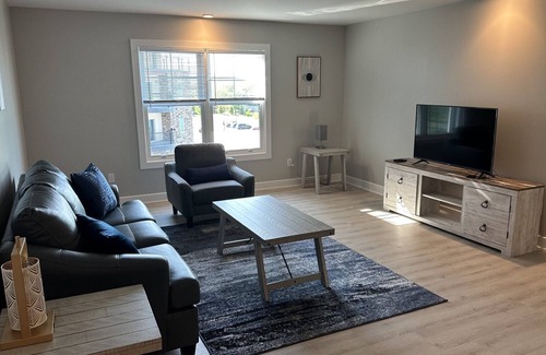Canandaigua Condo | Spacious 2 bedroom on Canandaigua Lake