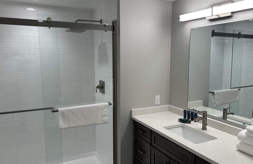 Canandaigua Condo | Spacious 2 bedroom on Canandaigua Lake
