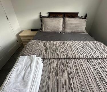 Calgary Apartment | Spacious 2 BR & Kitchen Basement Apartment near Airport