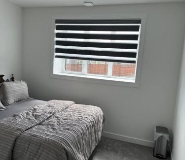 Calgary Apartment | Spacious 2 BR & Kitchen Basement Apartment near Airport