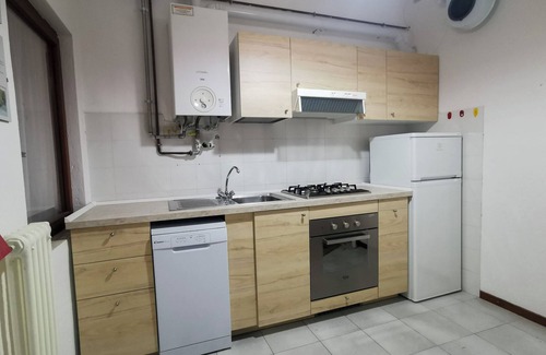 Porto Valtravaglia Apartment | Spacious 2-room apartment with about 1. 300 m² large well-kept garden plot