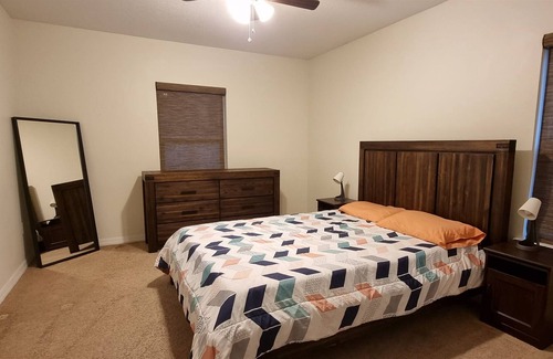 Bayou Oaks House | Spacious 2 Story Home Less than 10 minutes to Lido Key