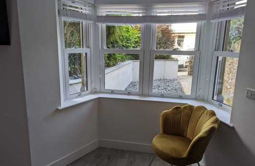 Okehampton Apartment | Spacious 2Bed Apartment with Private Garden