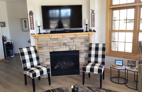 Three Lakes Condo | Spacious 2BR/2BA Condo at Northernaire – Lake Access & Northwoods Luxury