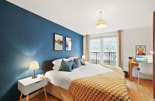 Bishop's Stortford Apartment | Spacious 2BR Apartment in Bishop Stortford Town, Ideal for Contractors and Relocators
