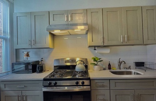 Weehawken Apartment | Spacious 3-bedroom apartment with Stunning Views NYC
