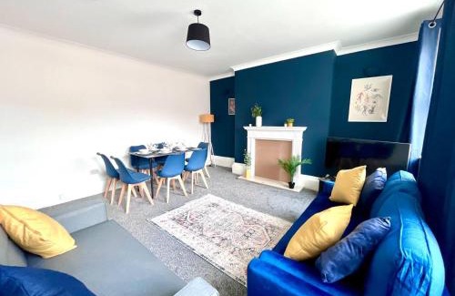 Blyth Apartment | Spacious 3 Bdrm Close To Beach