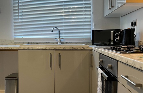 Llansamlet House | Spacious, 3 Bed, Smart Tv's in all rooms