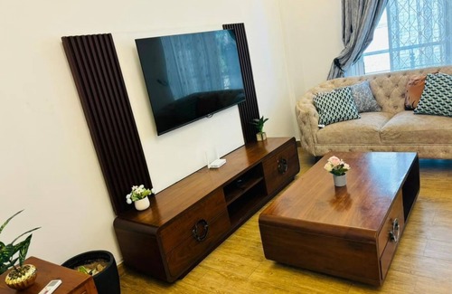 Oyster Bay Apartment | Spacious 3-bedroom apartment in marvelous Dar es Salaam with fitness room, AC