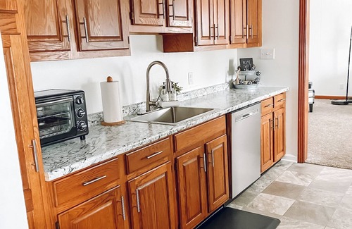 Slippery Rock House | Spacious 3 bedroom home with plenty of green space