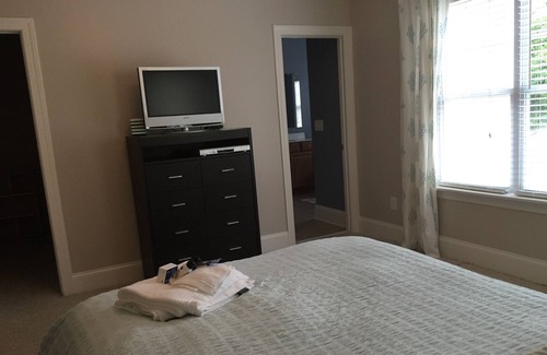 Wesley Heights House | Spacious 3 bedroom 2.5 bath home. Located within walking distance to Uptown!