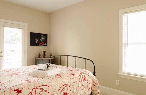 Wesley Heights House | Spacious 3 bedroom 2.5 bath home. Located within walking distance to Uptown!