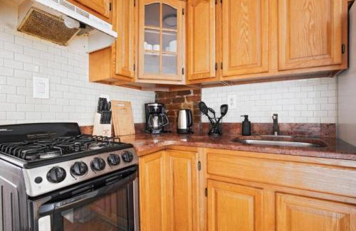 East Harlem Apartment | Spacious 3-Bedroom, 2-Bath Apartment in Prime NYC Location