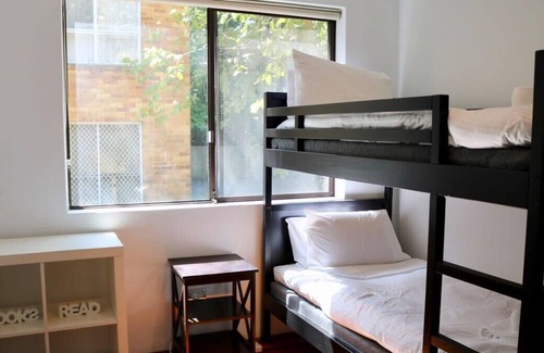 Lane Cove Apartment | Spacious 3 Bedroom Apartment 20 Min To The CBD